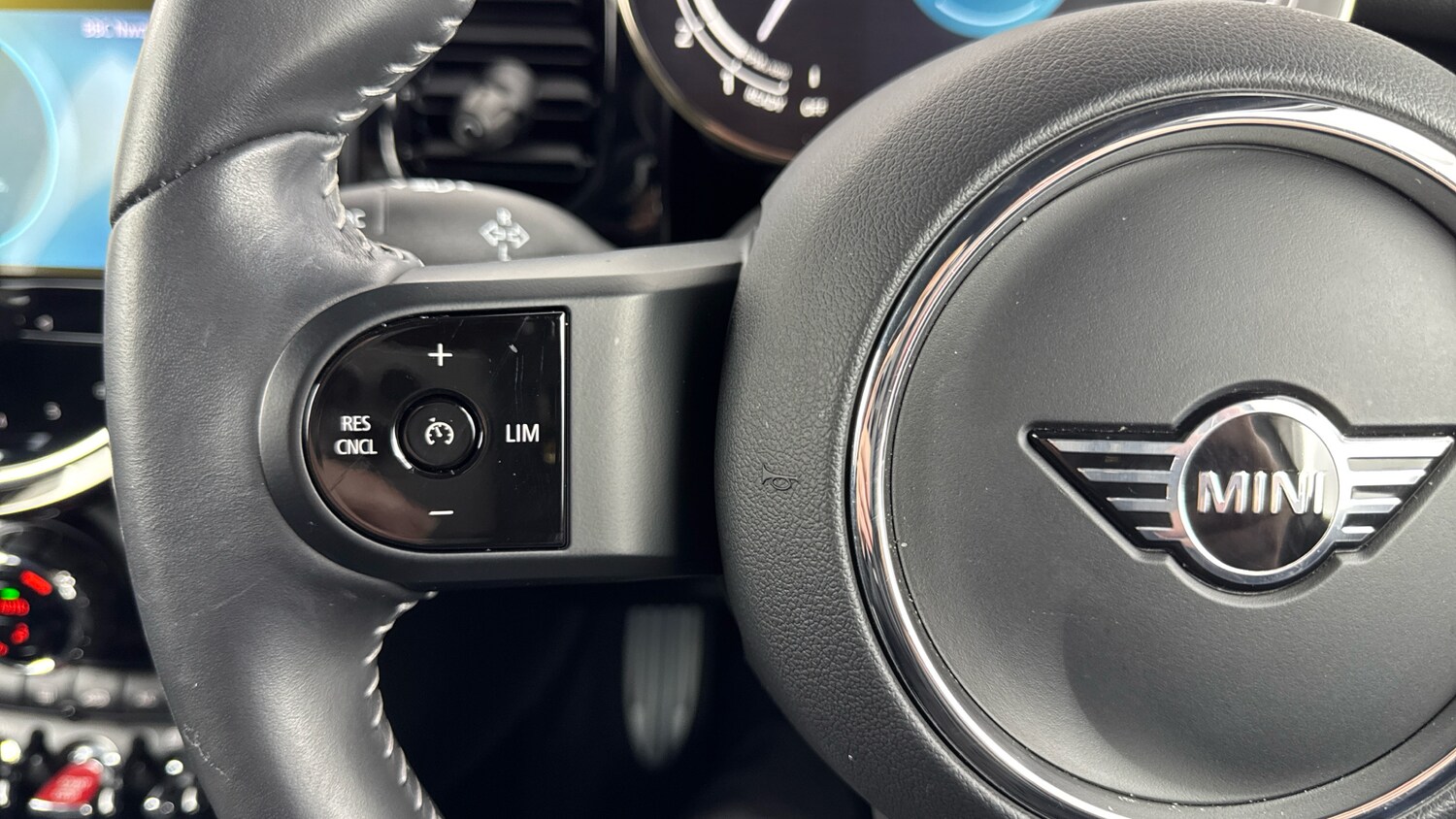 Used MINI Hatch 2024 for sale - 77085435: Photo 17