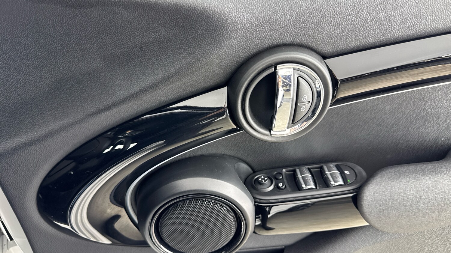 Used MINI Hatch 2024 for sale - 77085435: Photo 20