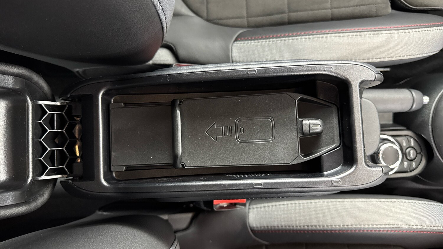 Used MINI Hatch 2024 for sale - 77085435: Photo 31