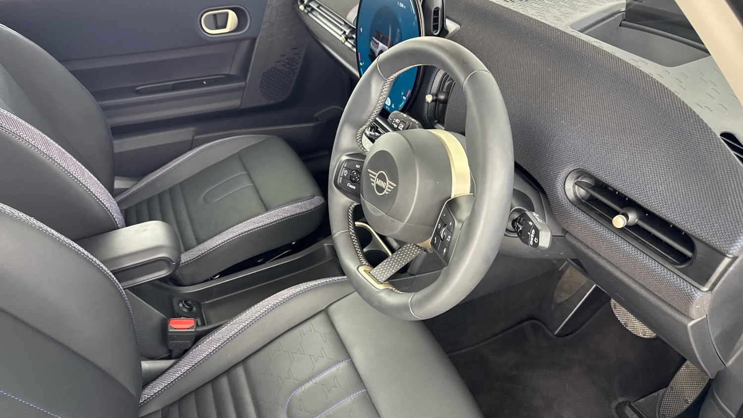 Used MINI Cooper 2024 for sale - 78155234: Photo 6