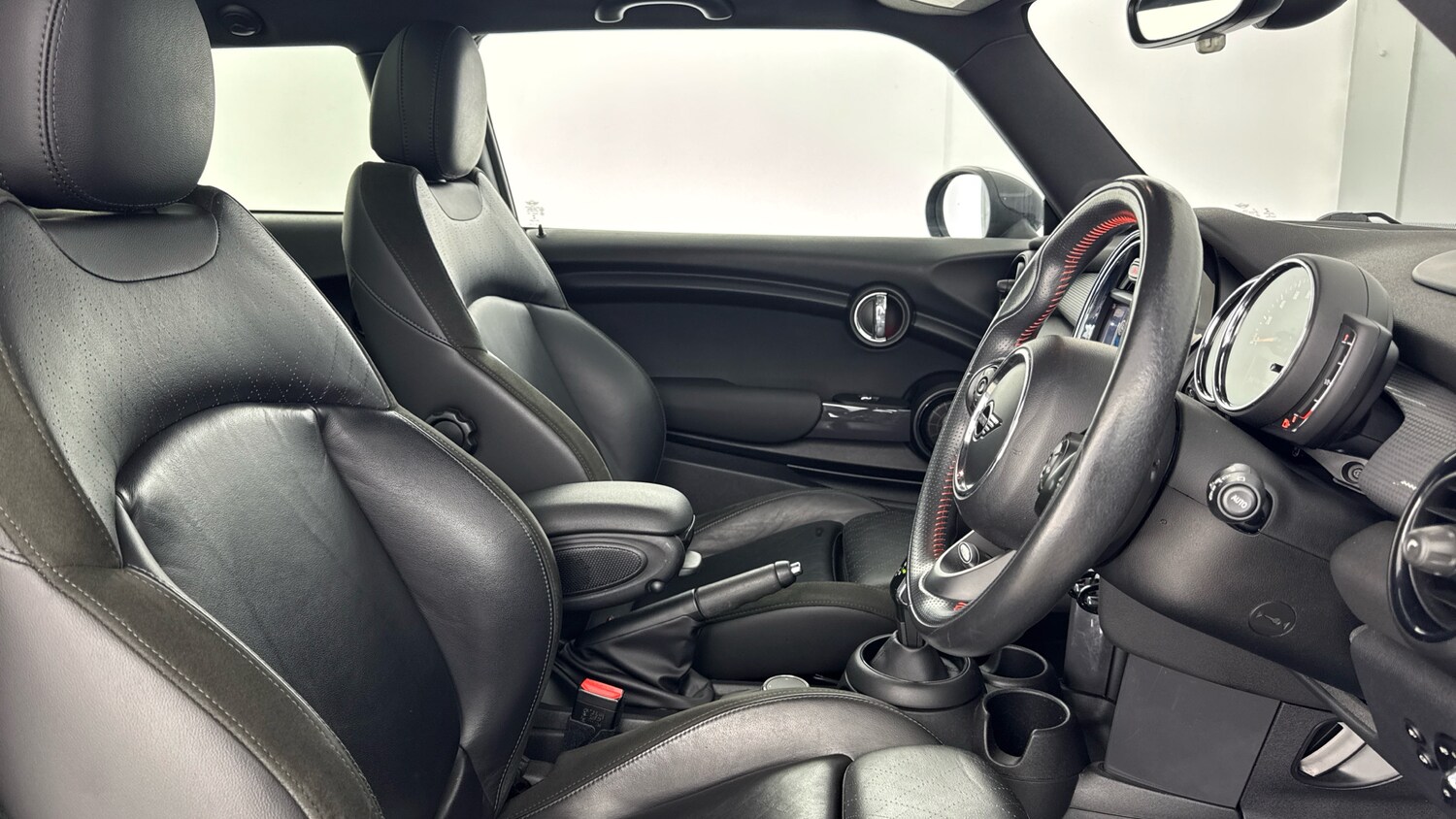 Used MINI Hatch 2019 for sale - 78107252: Photo 11