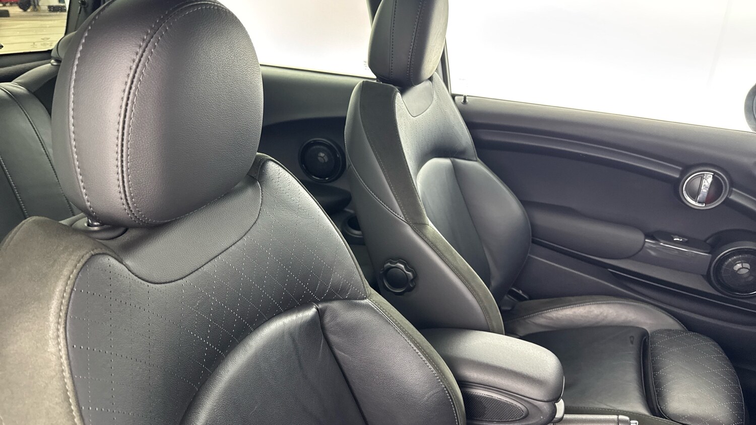 Used MINI Hatch 2019 for sale - 78107252: Photo 31