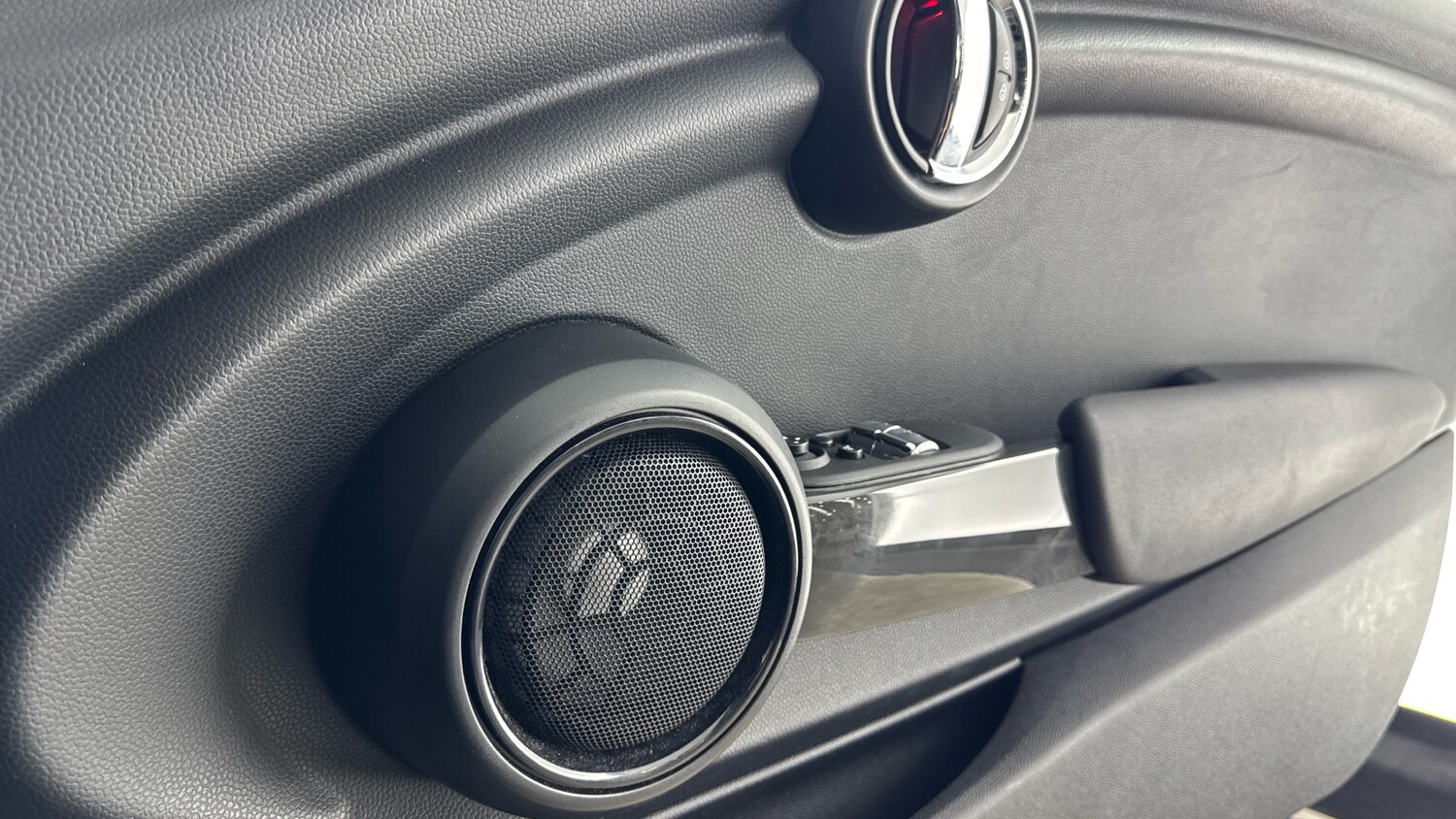 Used MINI Hatch 2019 for sale - 78107252: Photo 36