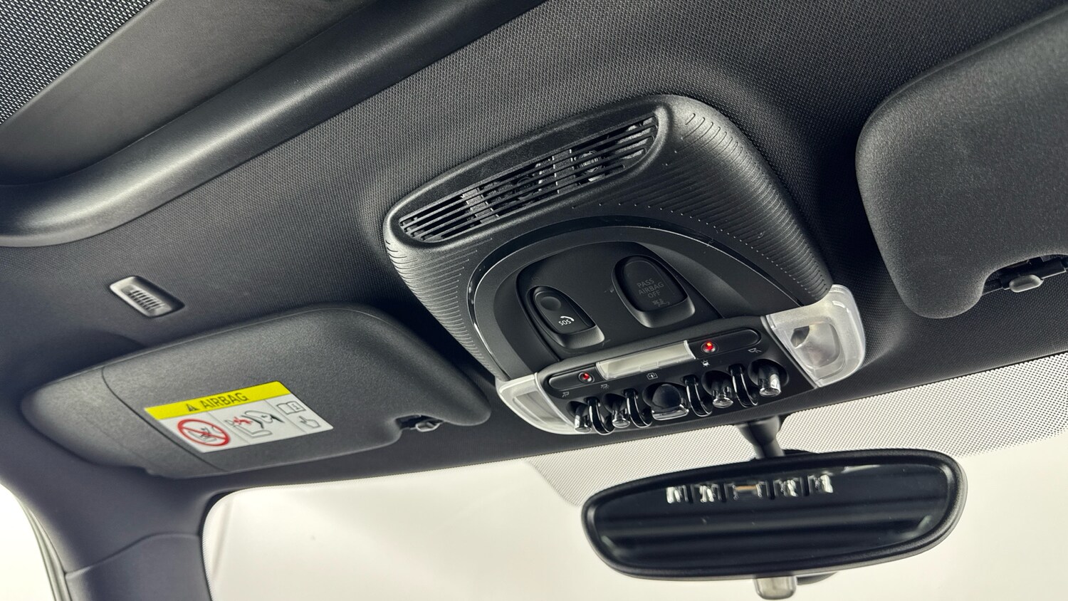 Used MINI Hatch 2019 for sale - 78107252: Photo 40