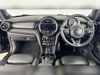 Used MINI Hatch 2019 for sale - 78107252: Photo