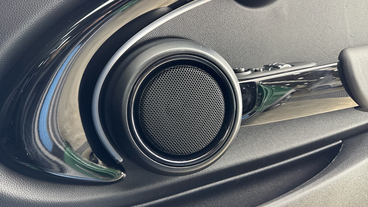 Used MINI Hatch 2023 for sale - 76918787: Photo 30