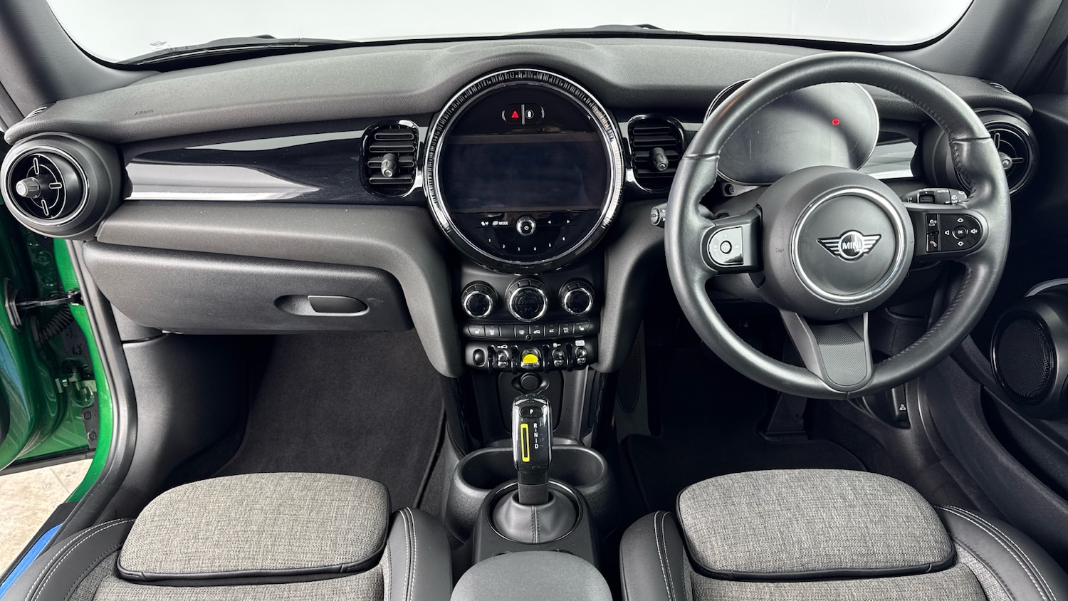 Used MINI Hatch 2023 for sale - 76918787: Photo 4