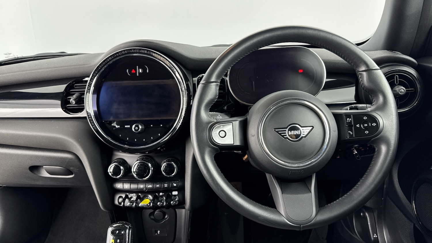 Used MINI Hatch 2023 for sale - 76918787: Photo 5