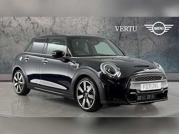 Used MINI Hatch 2021 for sale - 79220120: Photo