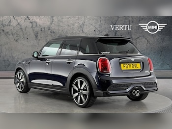 Used MINI Hatch 2021 for sale - 79220120: Photo