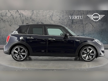 Used MINI Hatch 2021 for sale - 79220120: Photo
