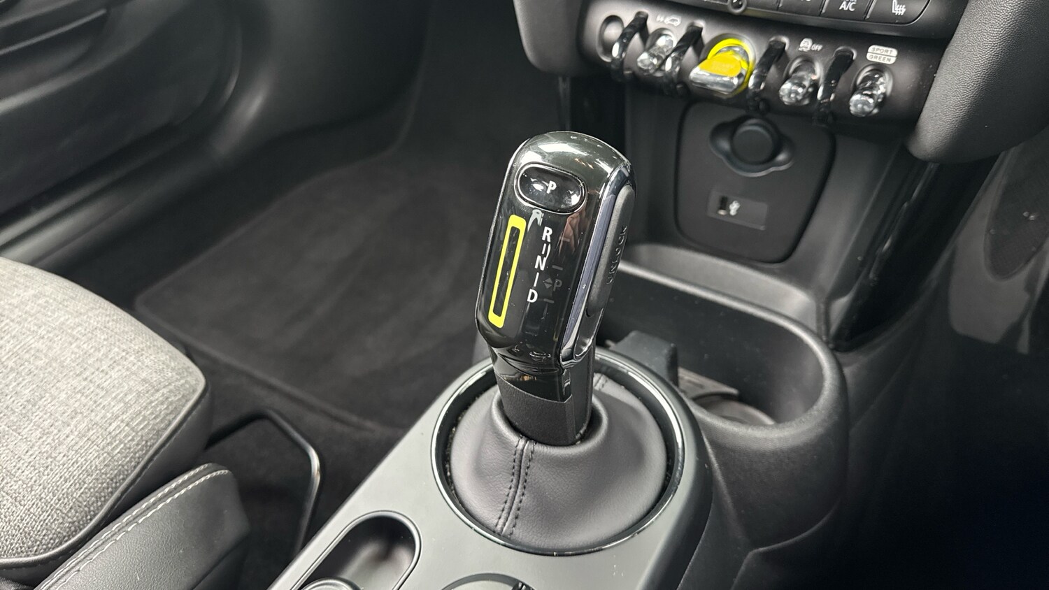 Used MINI Hatch 2023 for sale - 77789476: Photo 10