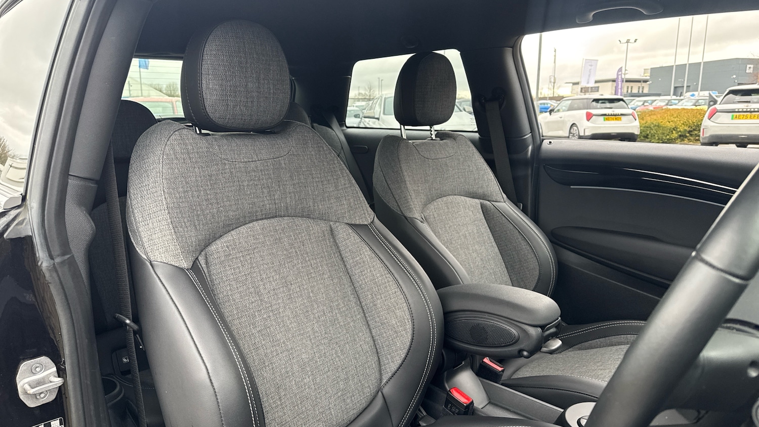 Used MINI Hatch 2023 for sale - 77789476: Photo 11