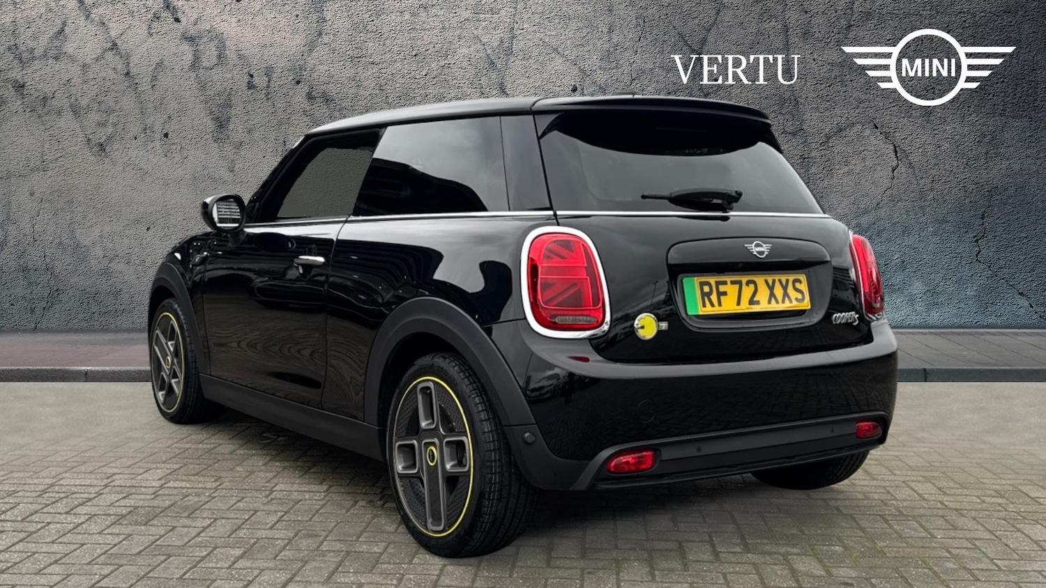 Used MINI Hatch 2023 for sale - 77789476: Photo 2