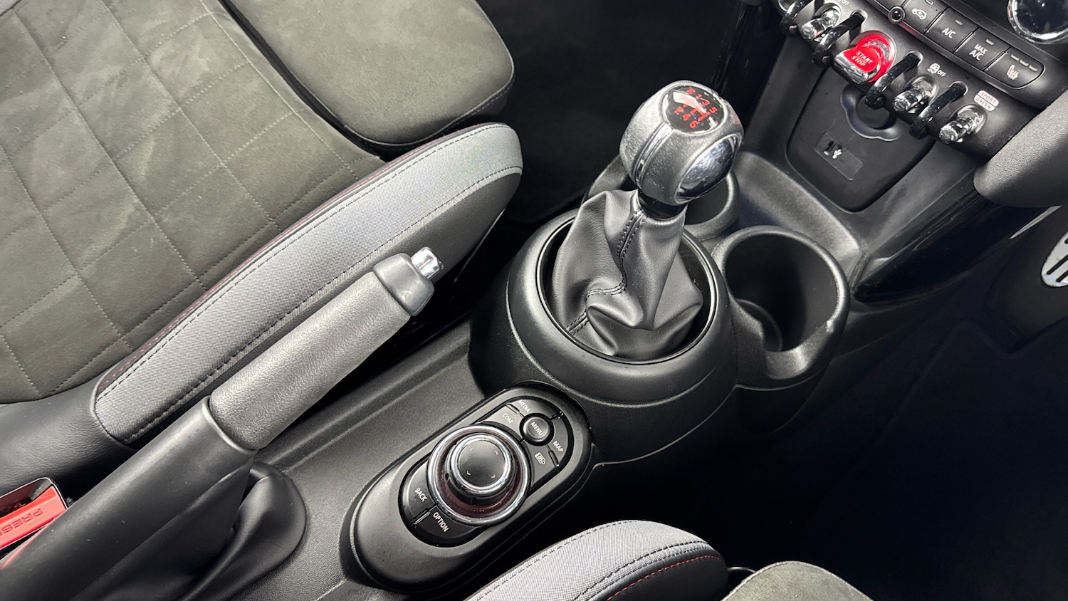 Used MINI Hatch 2022 for sale - 76384931: Photo 10