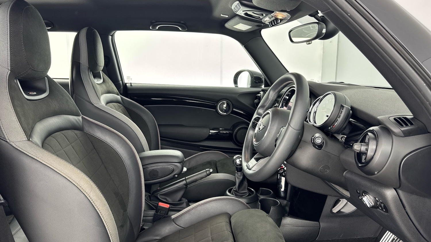 Used MINI Hatch 2022 for sale - 76384931: Photo 11