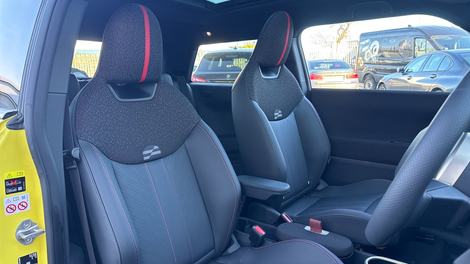 Used MINI Cooper 2025 for sale - 77570558: Photo 11