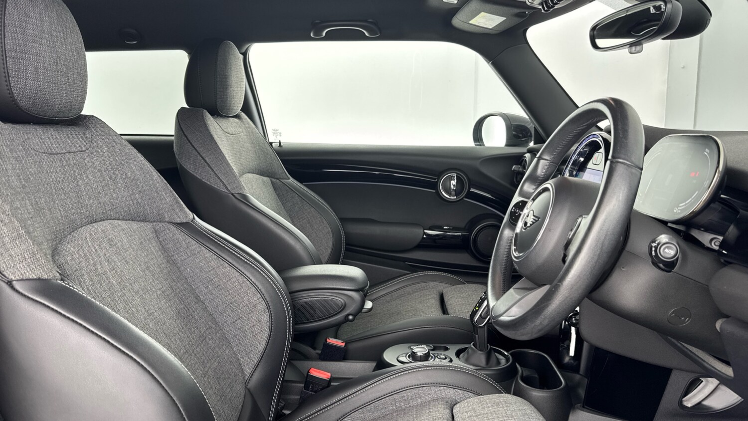 Used MINI Hatch 2021 for sale - 77917081: Photo 11