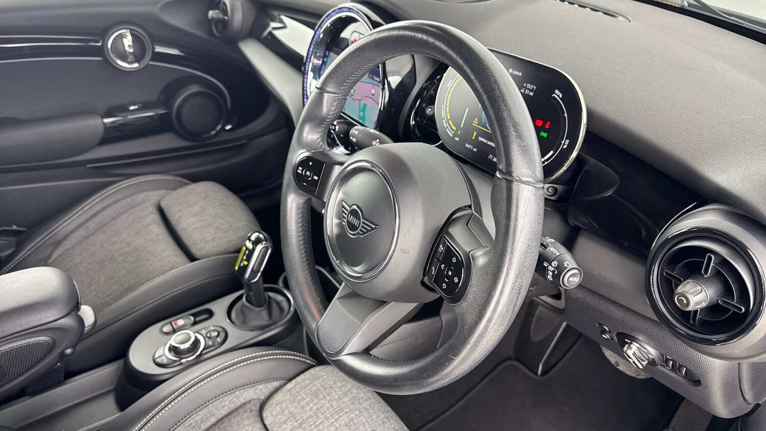 Used MINI Hatch 2021 for sale - 77917081: Photo 6