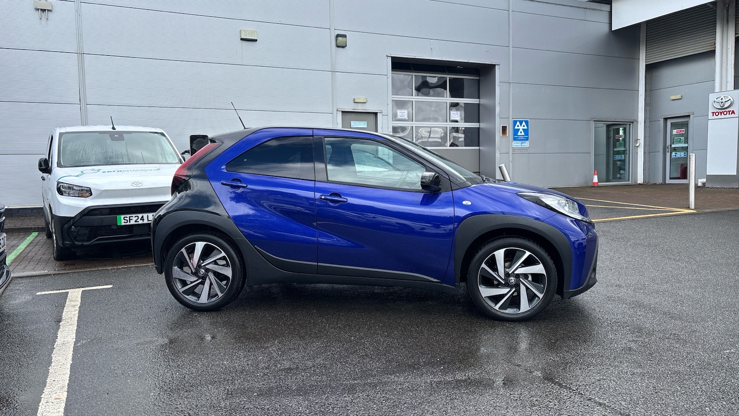 Used Toyota Aygo X 2023 for sale - 76016333: Photo 16