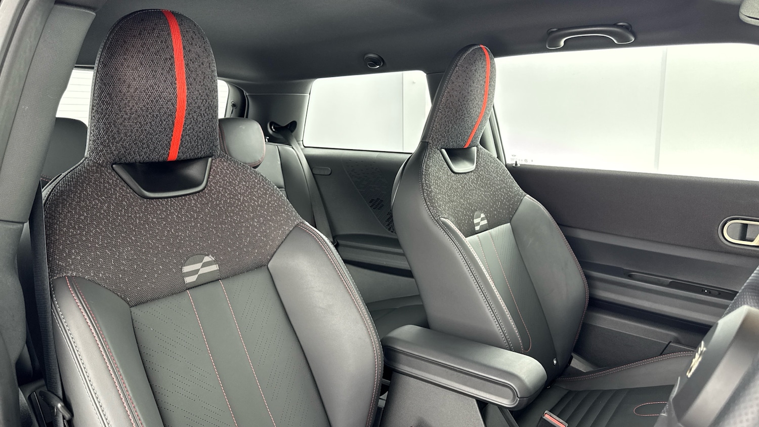 Used MINI Cooper 2024 for sale - 76477096: Photo 28