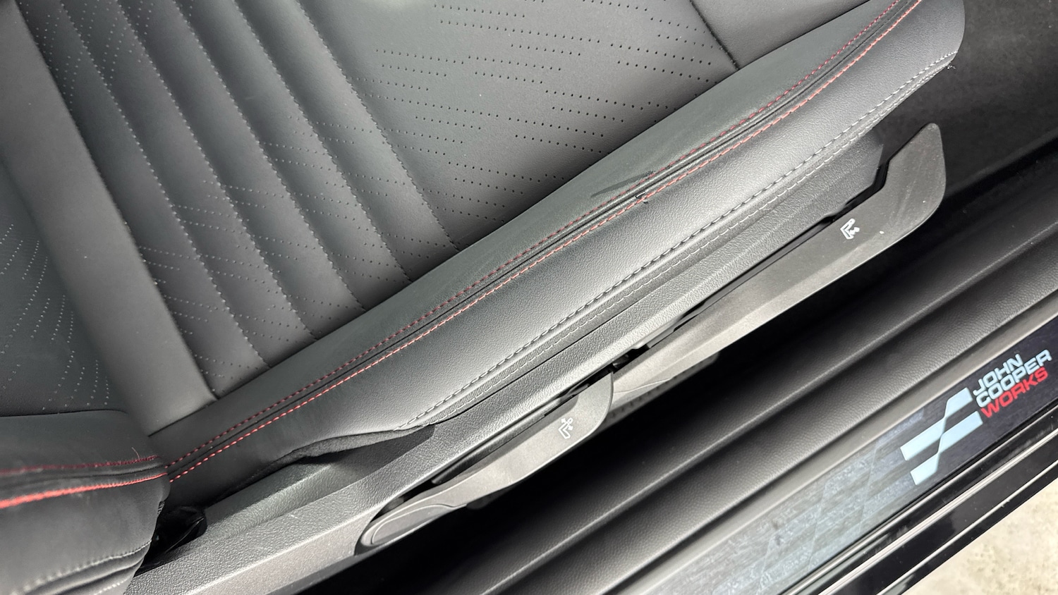 Used MINI Cooper 2024 for sale - 76477096: Photo 29