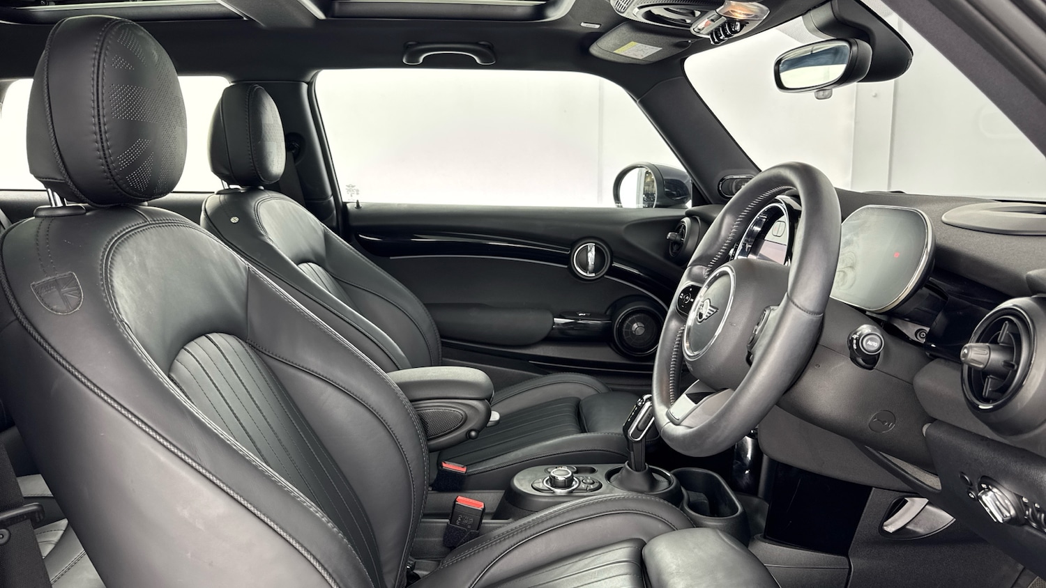 Used MINI Hatch 2023 for sale - 76412373: Photo 11