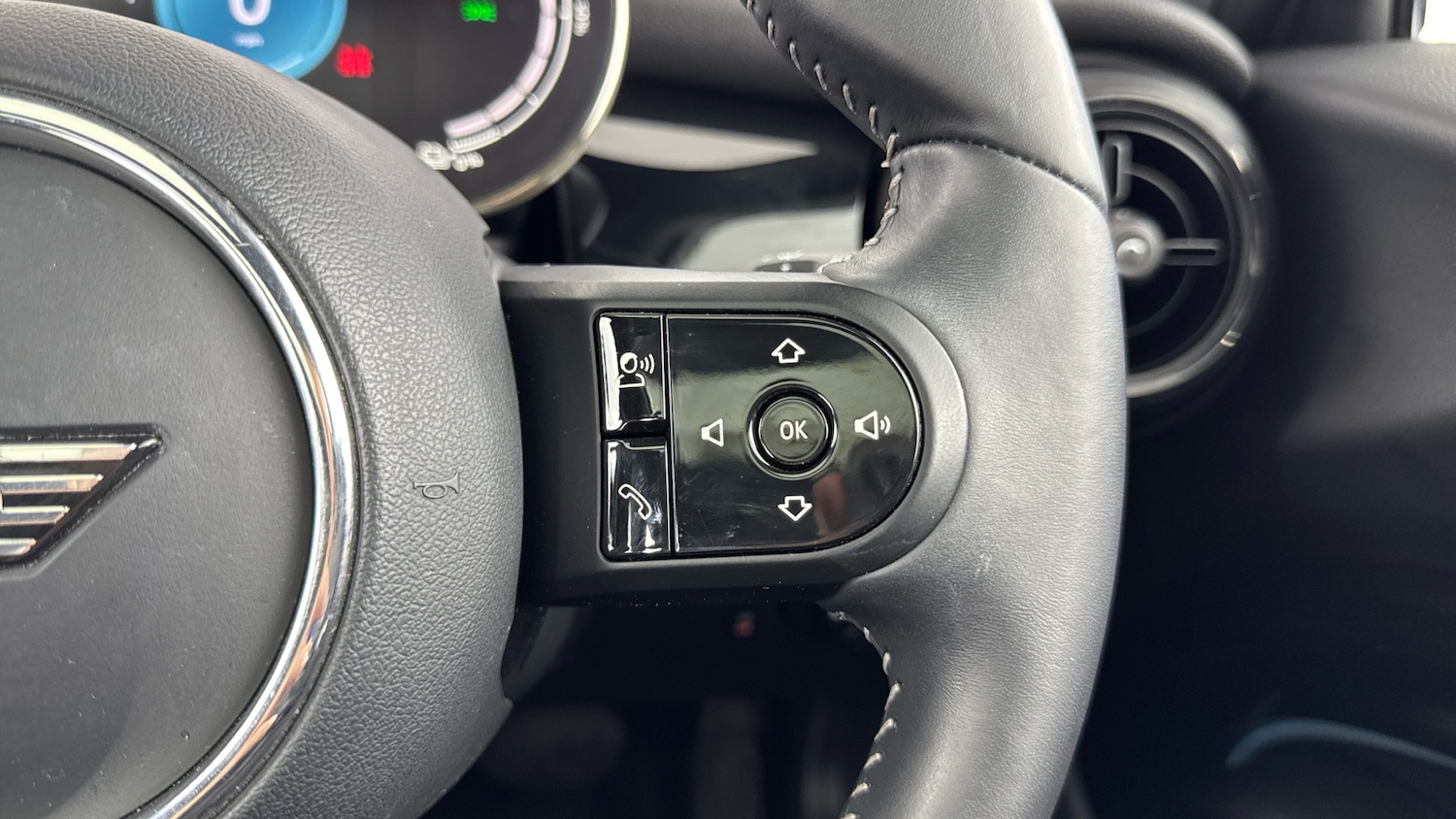 Used MINI Hatch 2023 for sale - 76412373: Photo 44