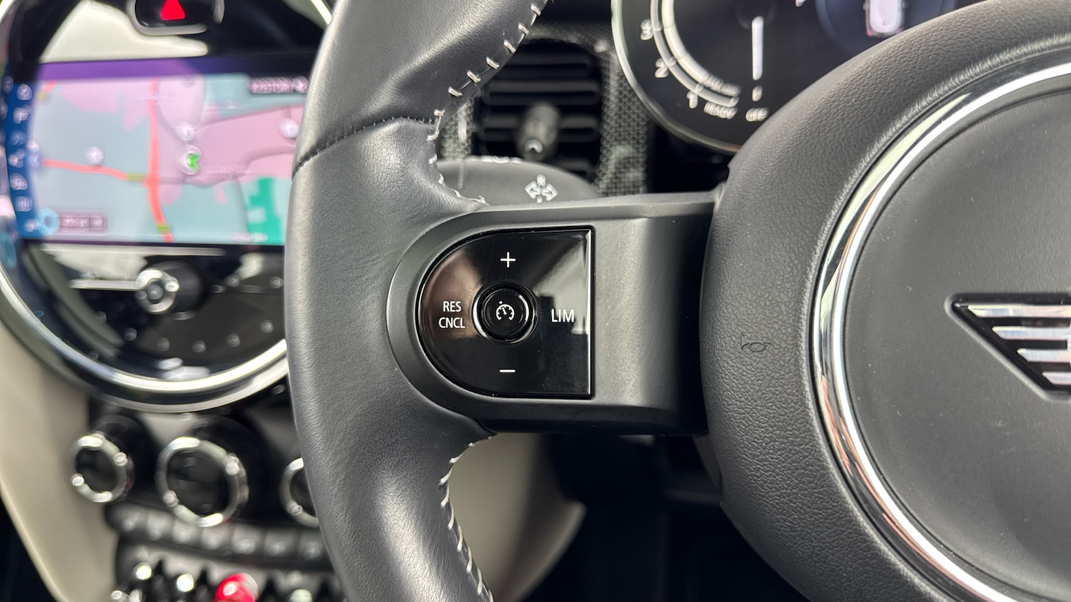 Used MINI Hatch 2021 for sale - 76384900: Photo 18