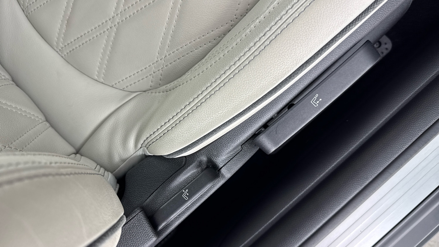 Used MINI Hatch 2021 for sale - 76384900: Photo 28
