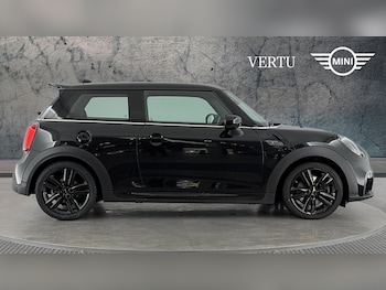 Used MINI Hatch 2023 for sale - 75982372: Photo