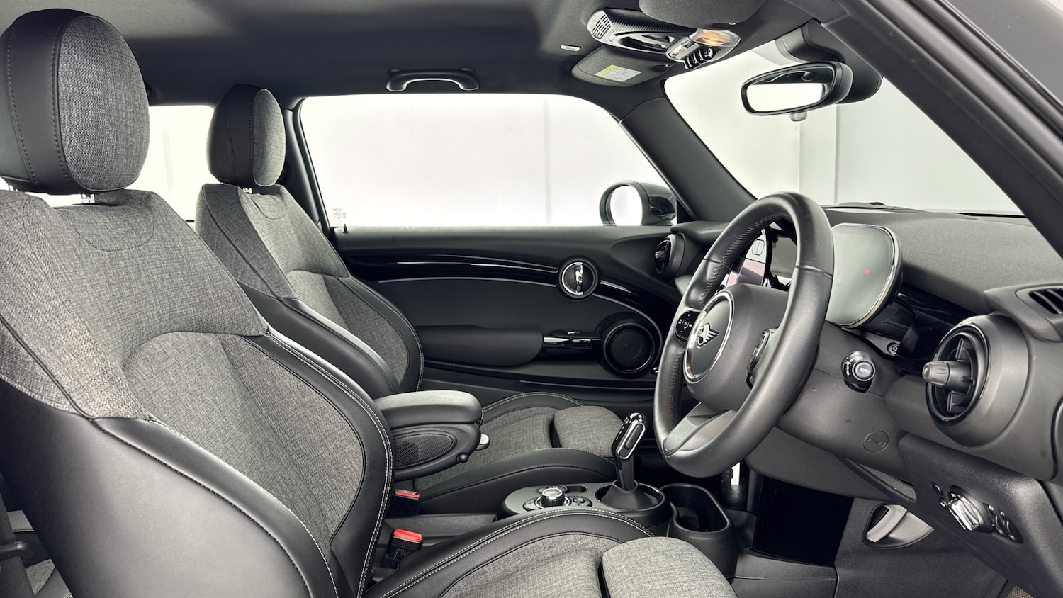 Used MINI Hatch 2022 for sale - 76640776: Photo 11