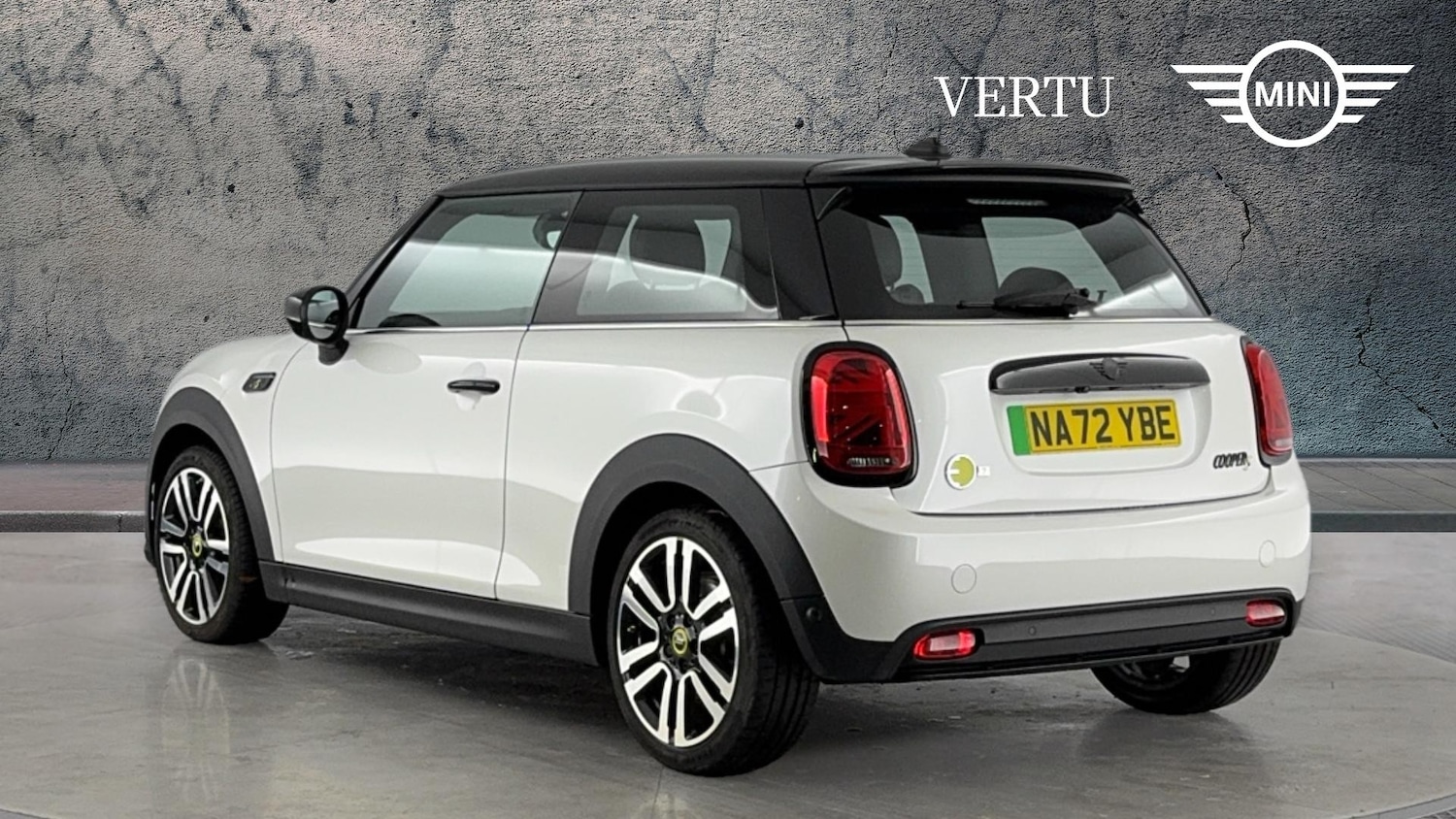 Used MINI Hatch 2022 for sale - 76640776: Photo 2