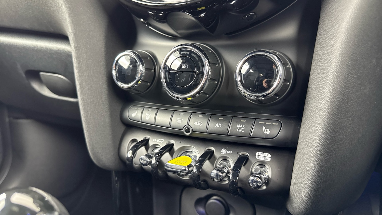 Used MINI Hatch 2022 for sale - 76640776: Photo 20