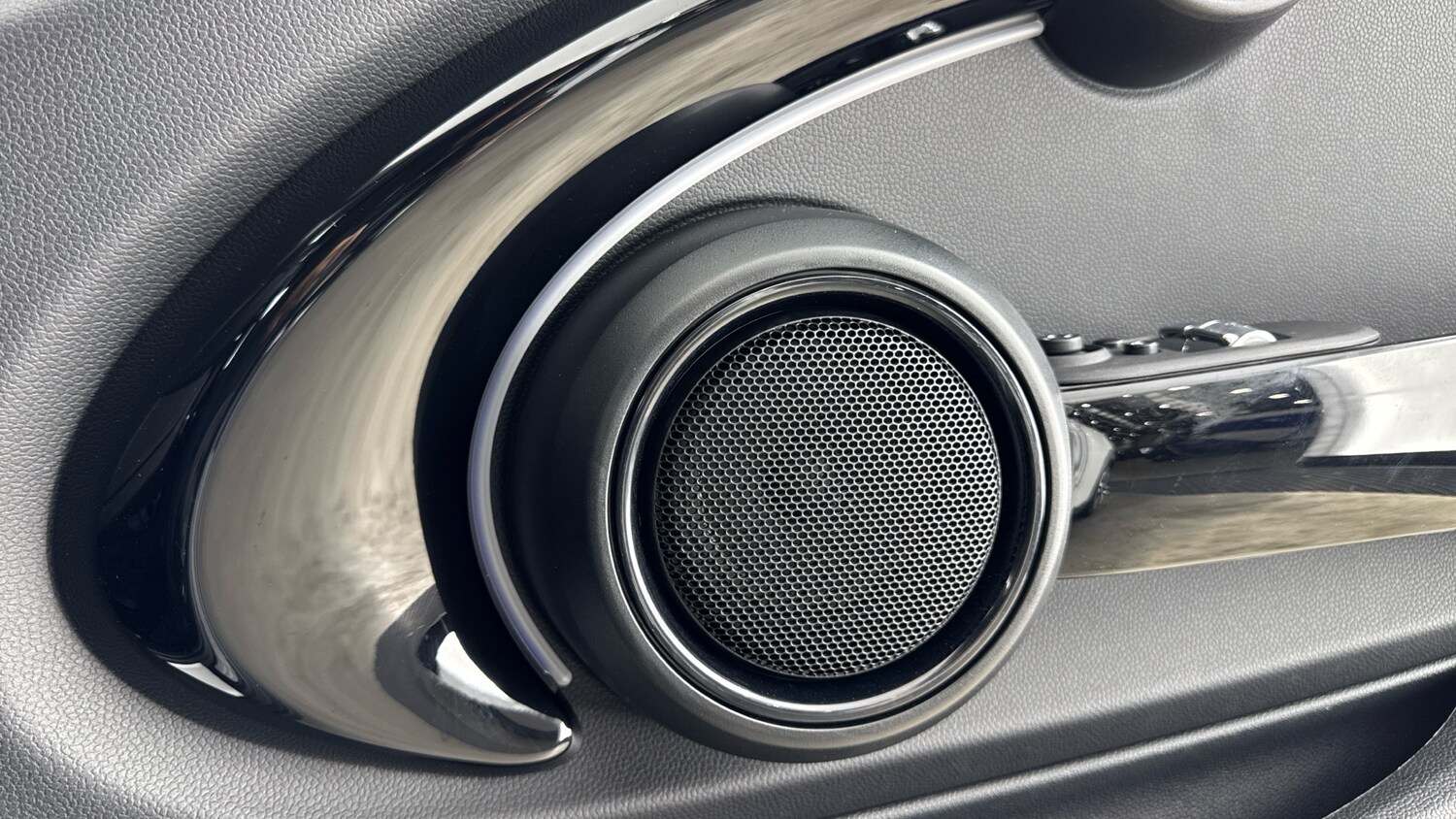 Used MINI Hatch 2022 for sale - 76640776: Photo 30