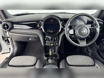 Used MINI Hatch 2022 for sale - 76640776: Photo