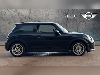 Used MINI Cooper 2024 for sale - 77300271: Photo