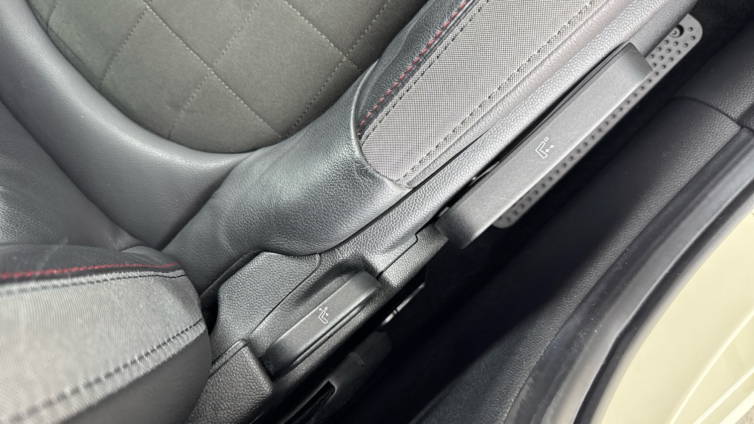 Used MINI Hatch 2022 for sale - 76352021: Photo 29