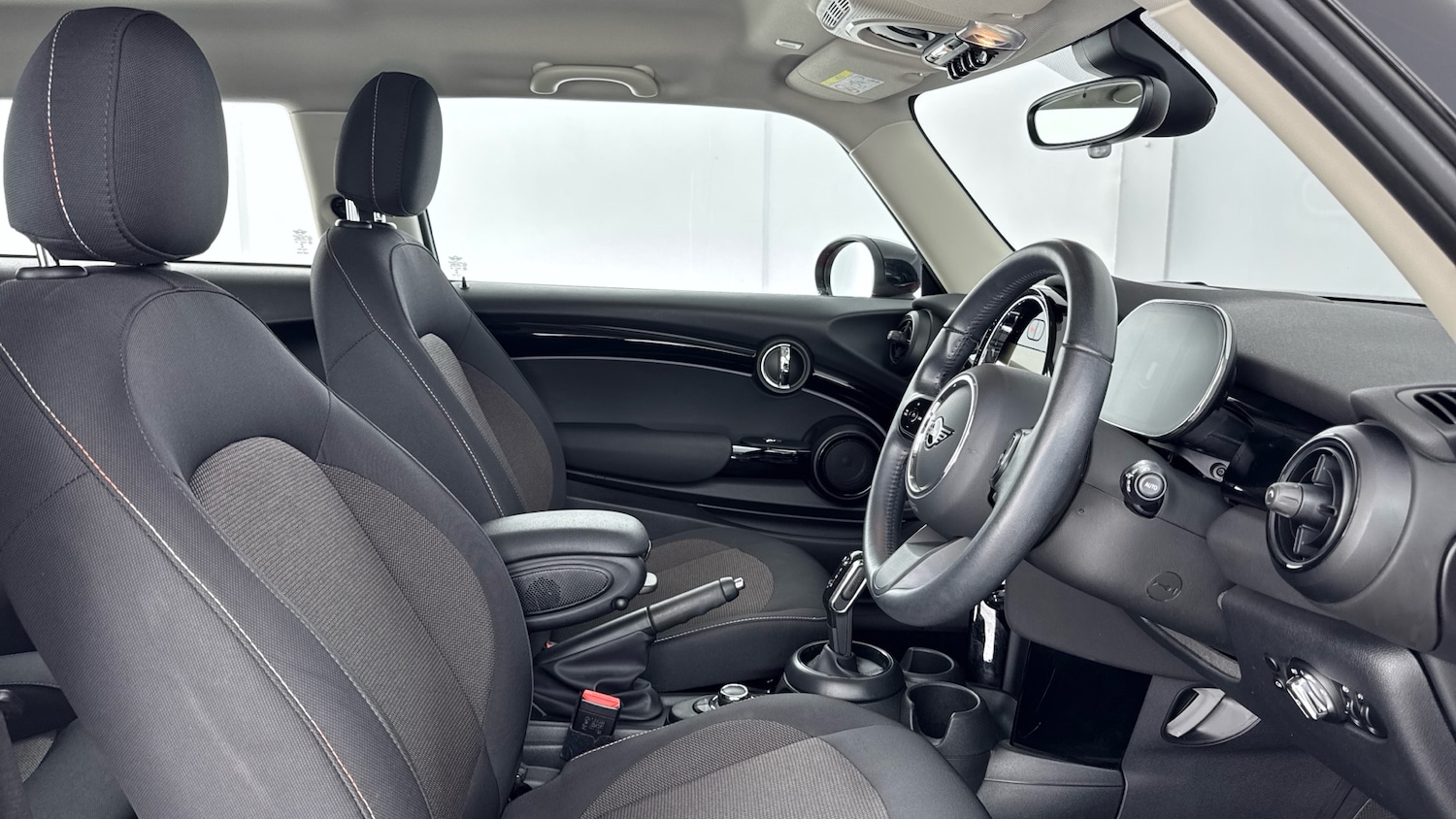 Used MINI Hatch 2022 for sale - 76564938: Photo 11