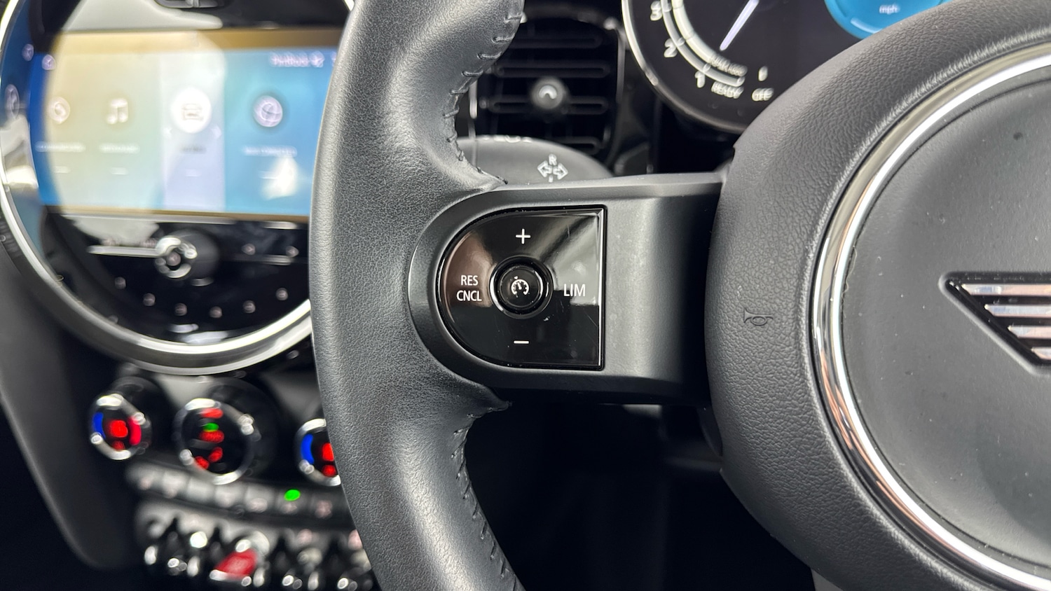 Used MINI Hatch 2022 for sale - 76564938: Photo 17