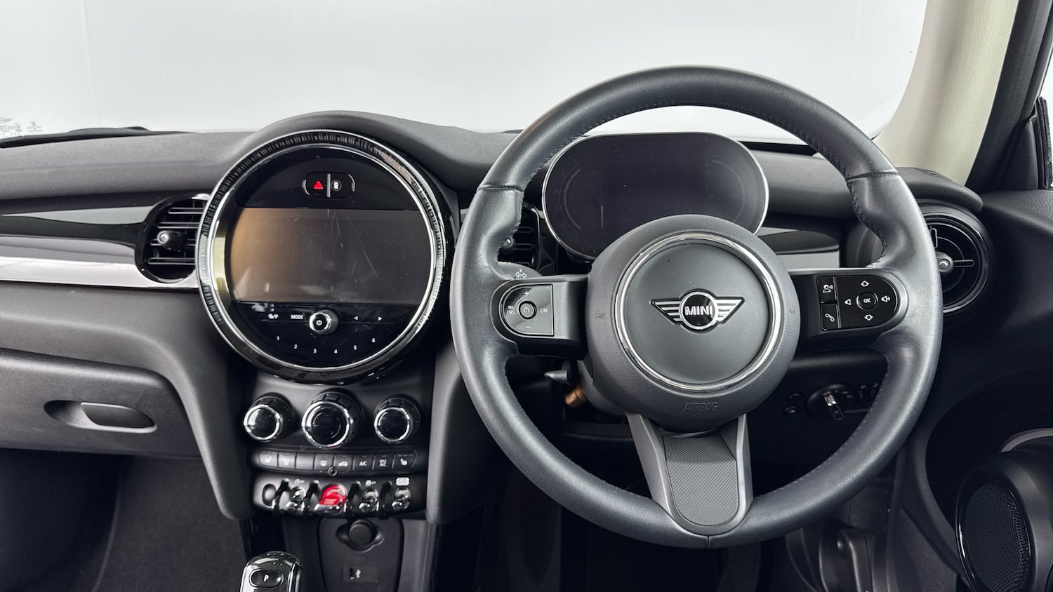 Used MINI Hatch 2022 for sale - 76564938: Photo 5