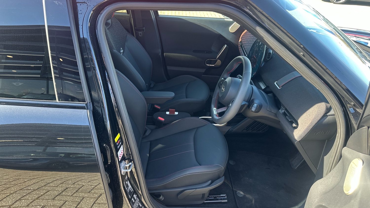 Used MINI Aceman 2024 for sale - 76383070: Photo 11