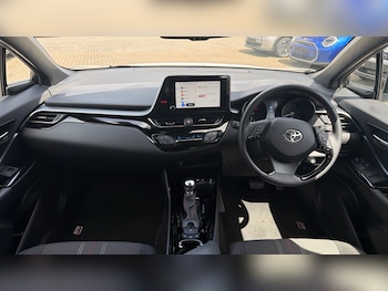 Used Toyota C-HR 2023 for sale - 78826188: Photo