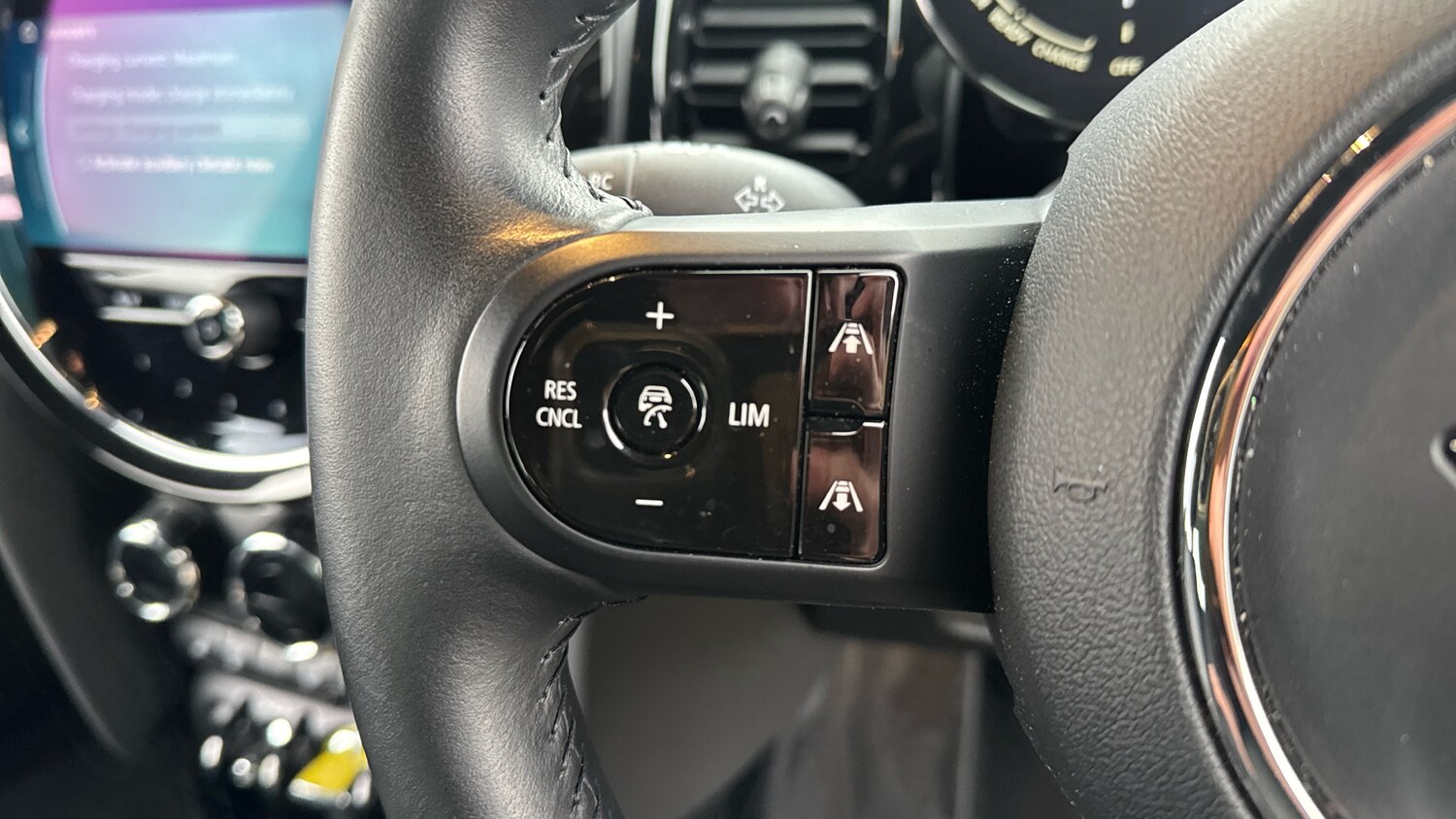 Used MINI Hatch 2023 for sale - 77915871: Photo 17