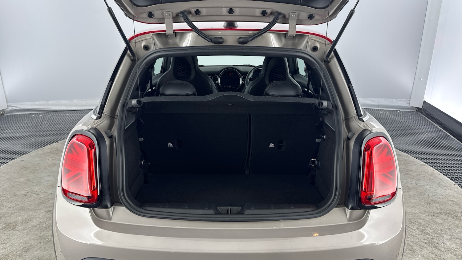 Used MINI Hatch 2021 for sale - 76974161: Photo 13
