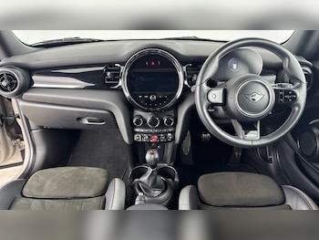 Used MINI Hatch 2021 for sale - 76974161: Photo