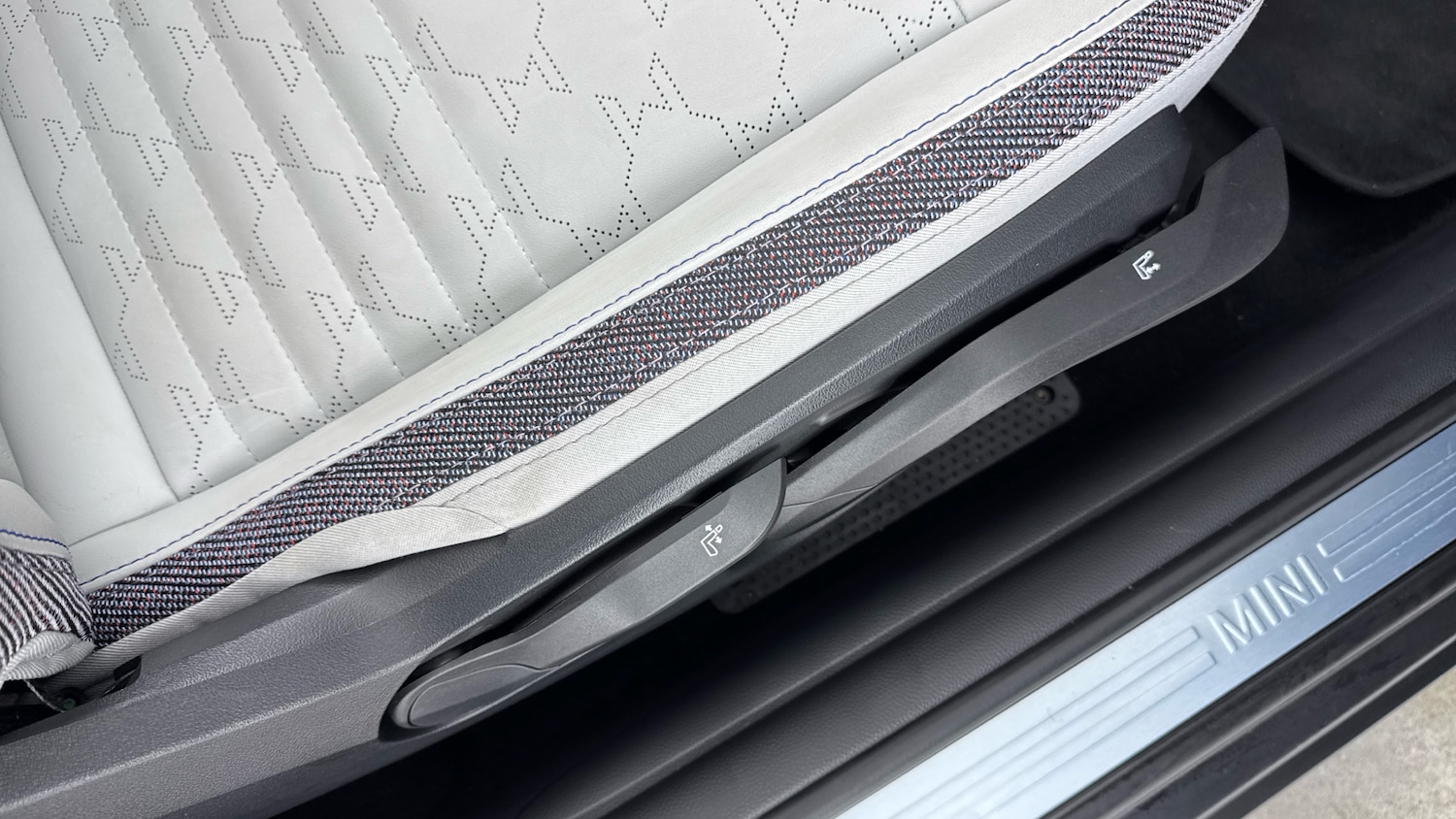 Used MINI Cooper 2025 for sale - 77301001: Photo 26