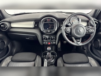 Used MINI Hatch 2019 for sale - 77033347: Photo