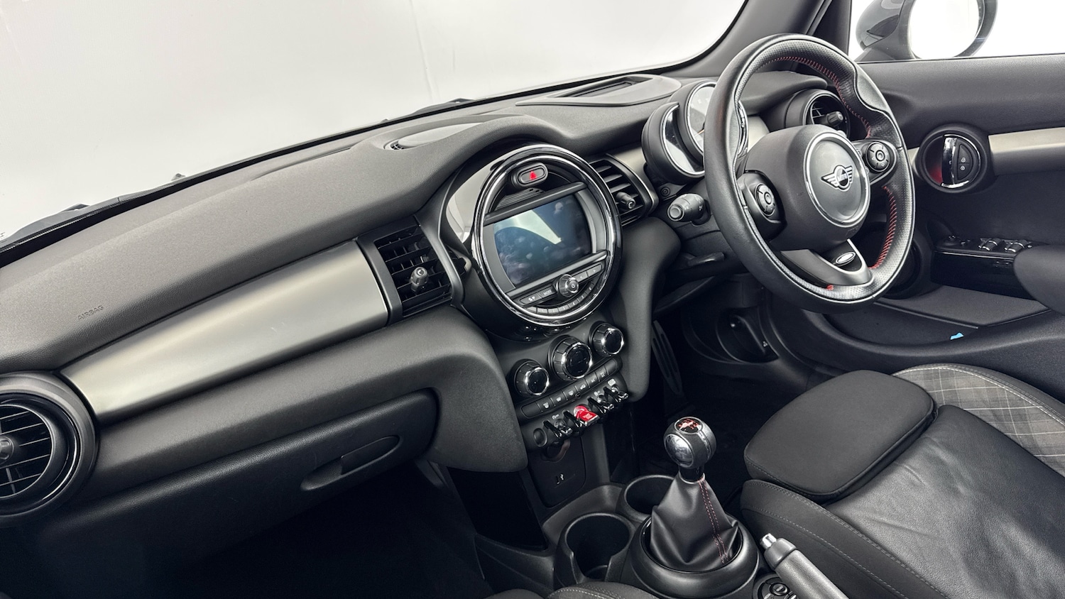 Used MINI Hatch 2019 for sale - 77033347: Photo 7