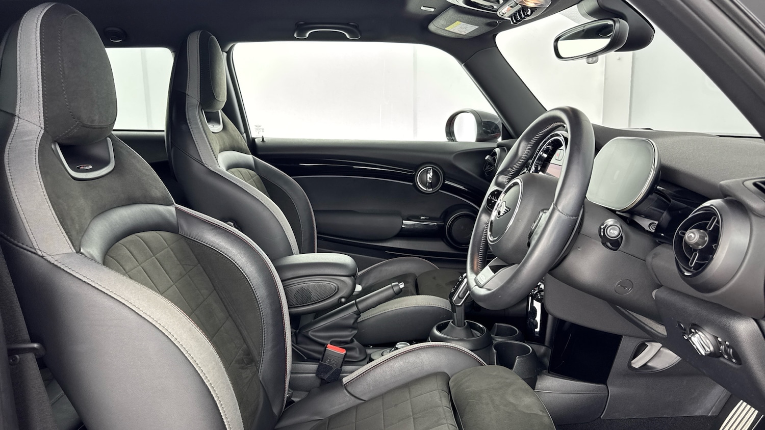 Used MINI Hatch 2023 for sale - 76643238: Photo 11